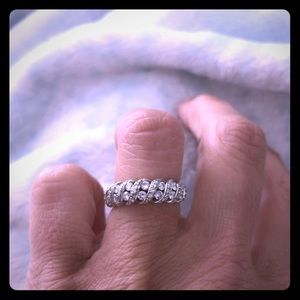 Diamond ring